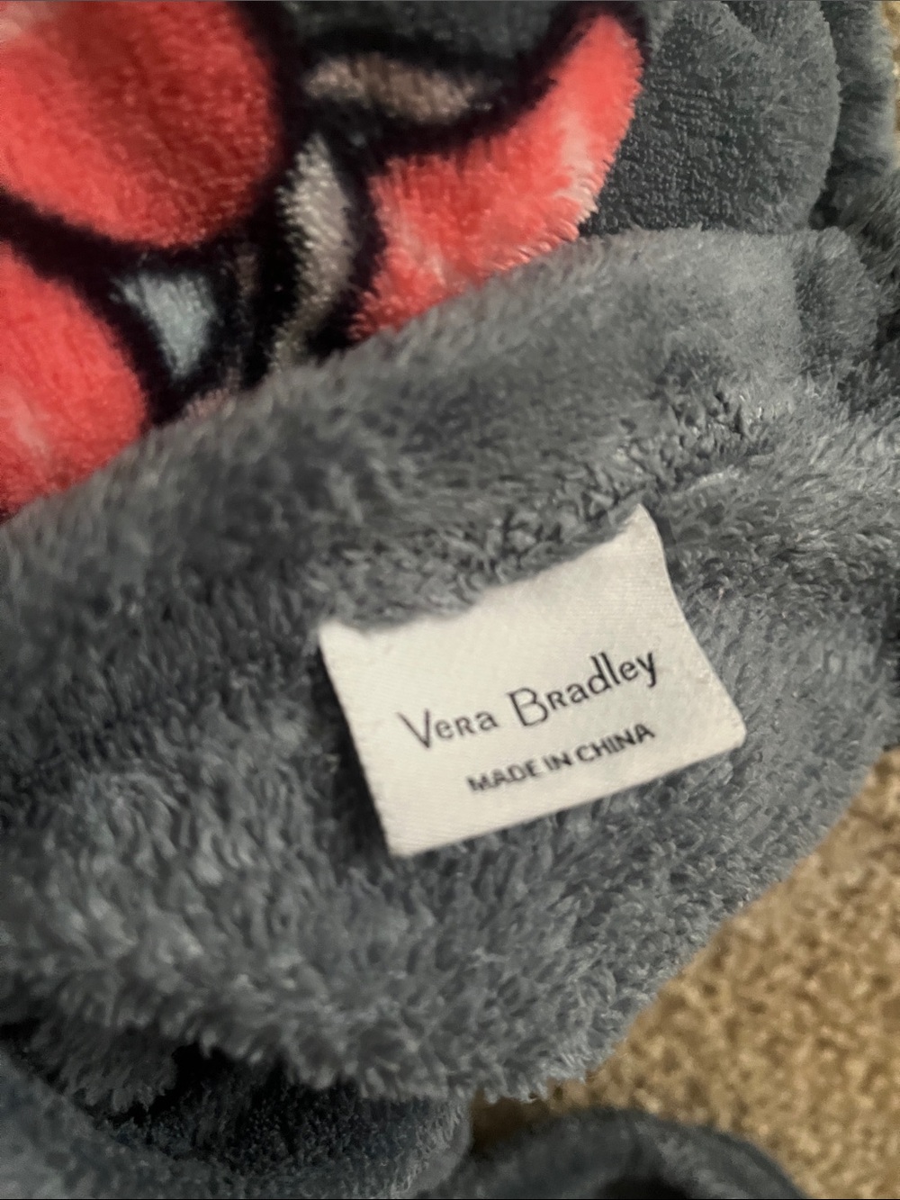 Vera Bradley Tropical Evening Throw Blanket. Smoke free. Pet free - Picture 2 of 3